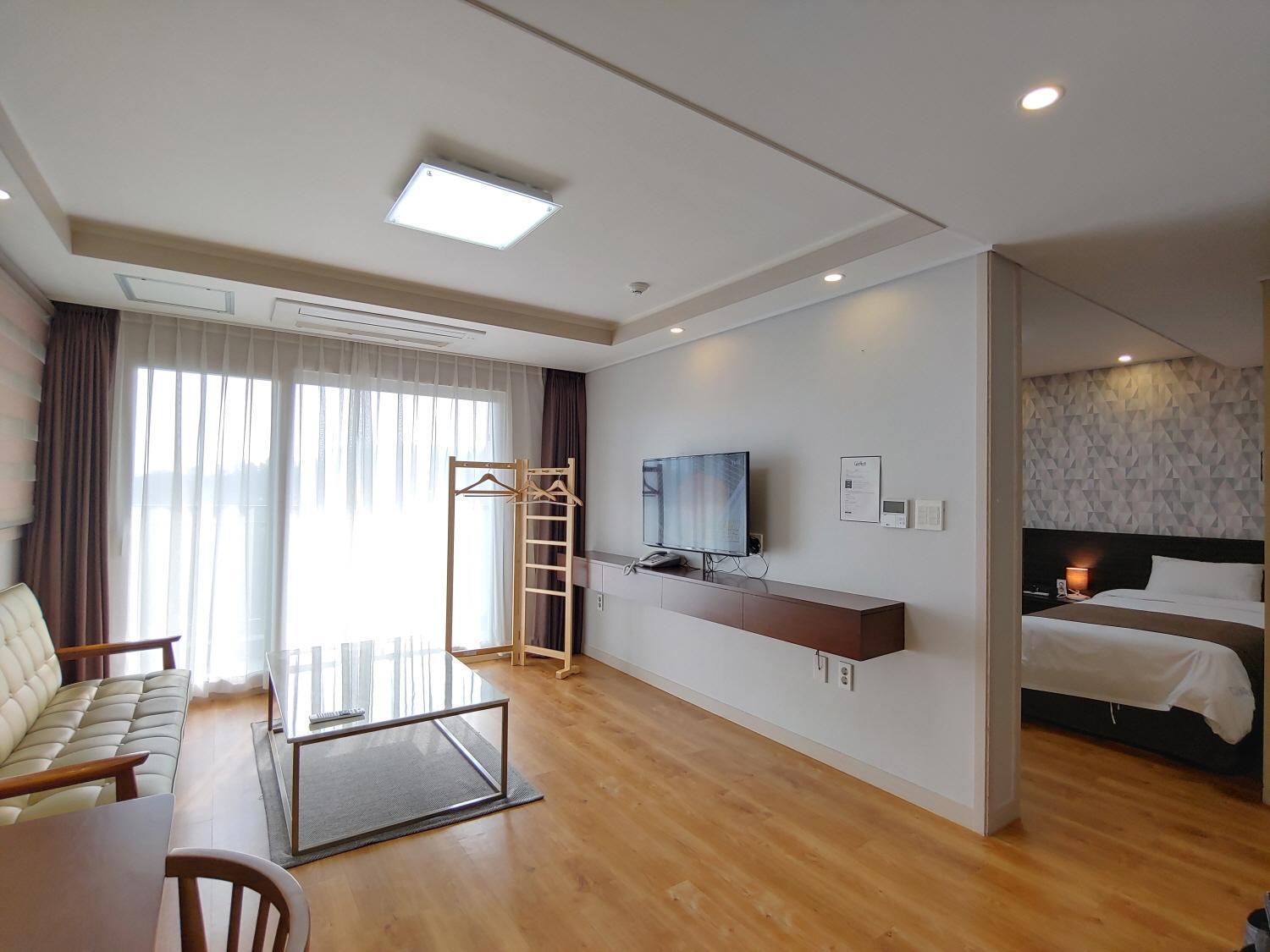 Jeju Lavender Hotel Sogüpcho Exteriér fotografie