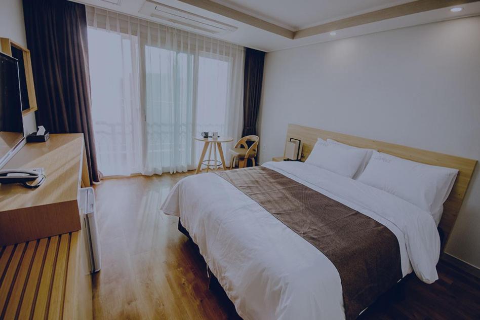 Jeju Lavender Hotel Sogüpcho Exteriér fotografie